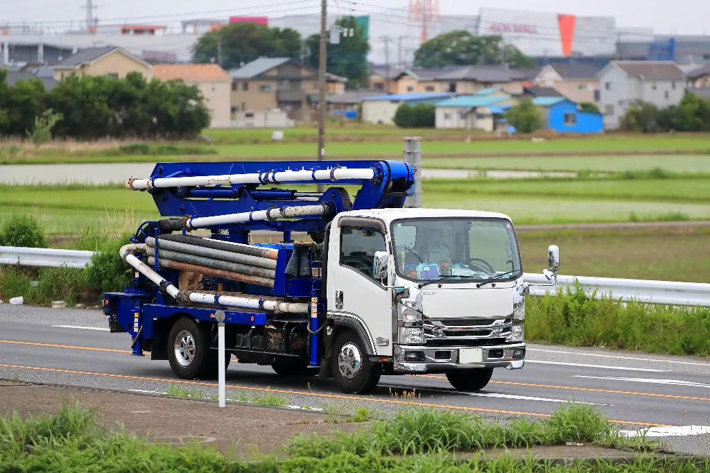 狭い場所でも安心の施工