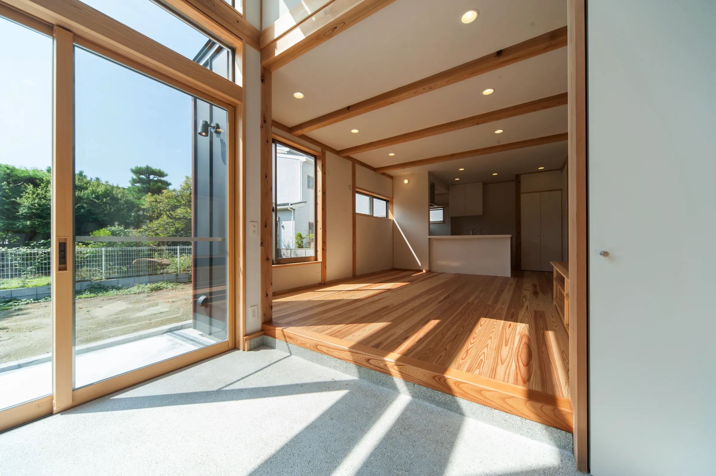 石川内装