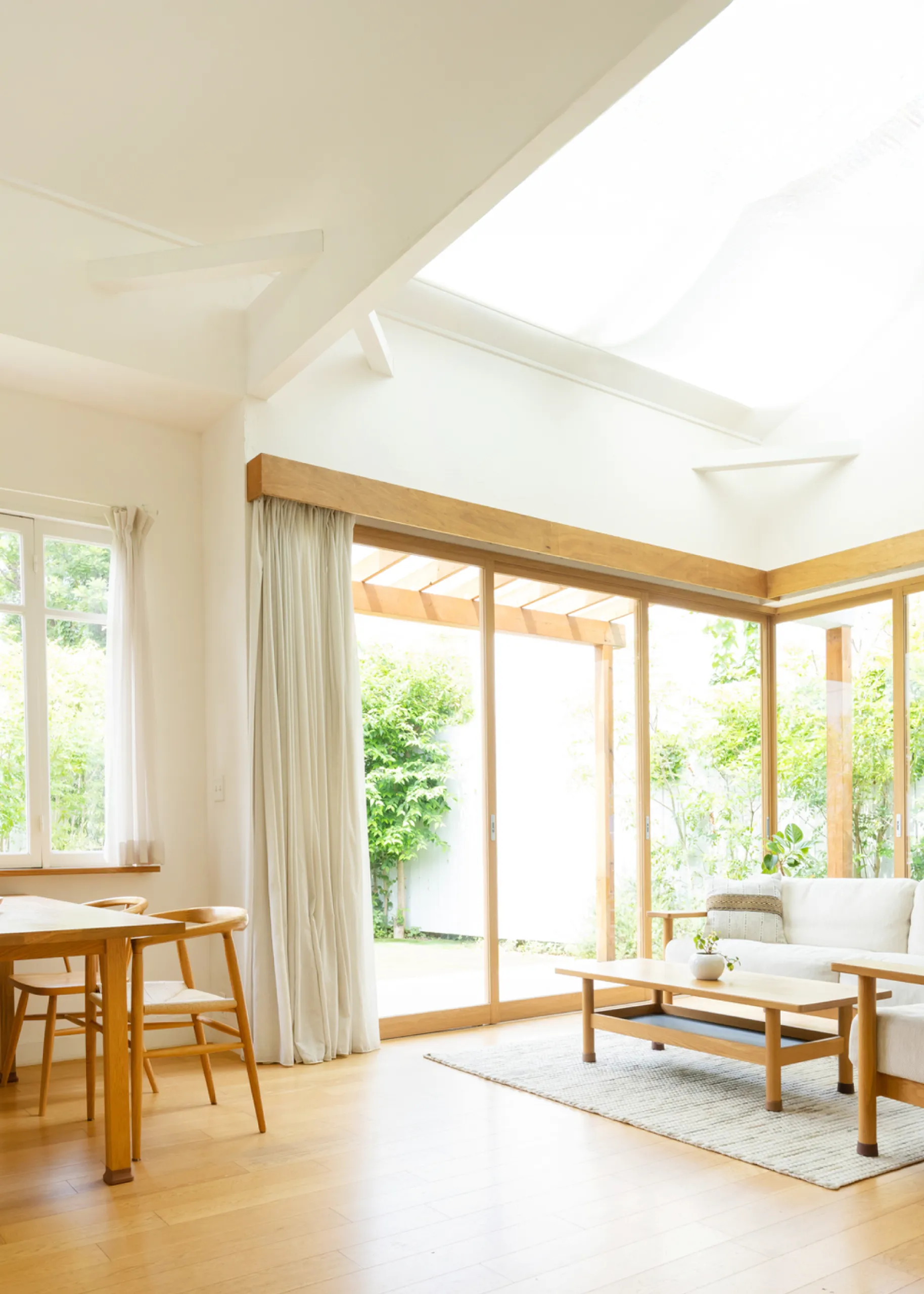 窓ガラスフィルム施工のミナモト