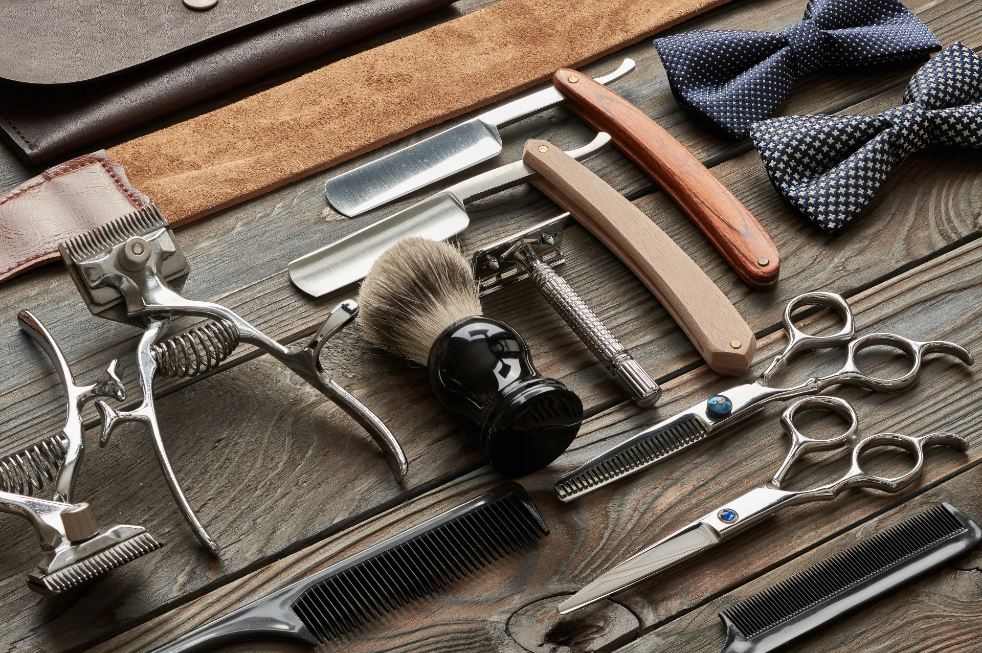 ゆったり過ごせる空間で、マンツーマンでシェービングまで行い清潔感を整える東大阪市の理容室。